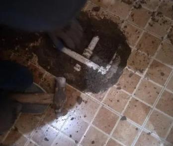 达尔罕茂明卫生间漏水维修公司为您分享下卫生间渗水如何处理及注意事项