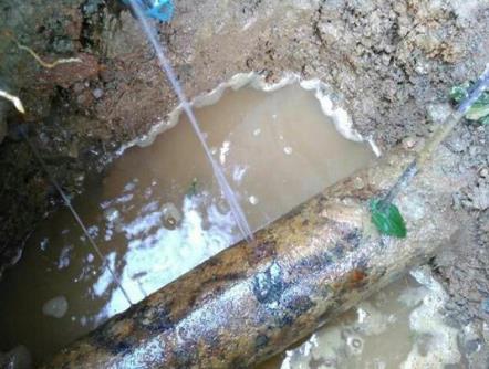 达尔罕茂明楼顶漏水维修公司分享下漏水检测的原理